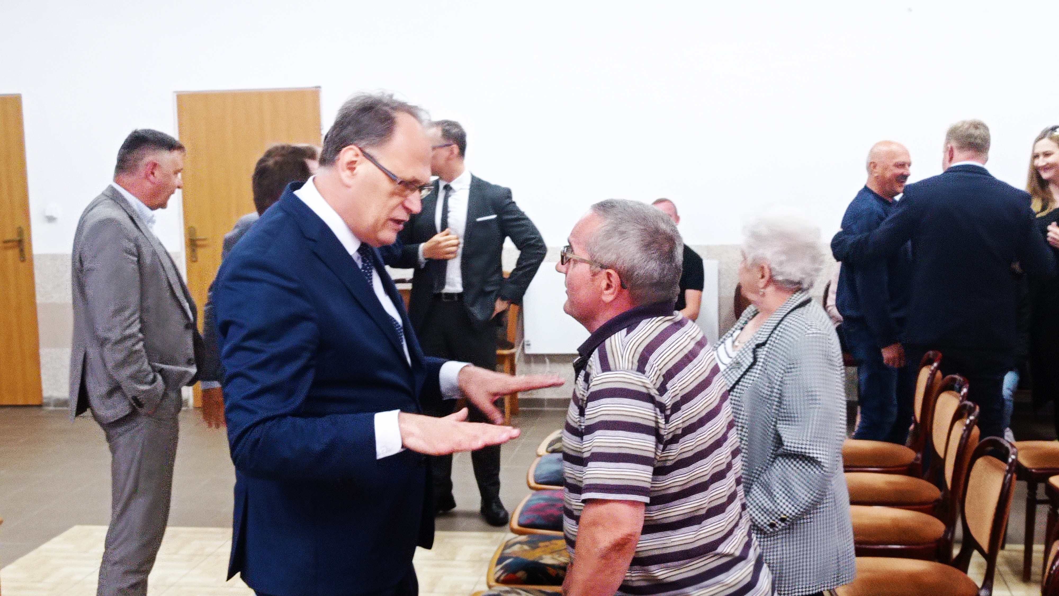 Dyskusja z mieszkańcami - Sucha Wieś