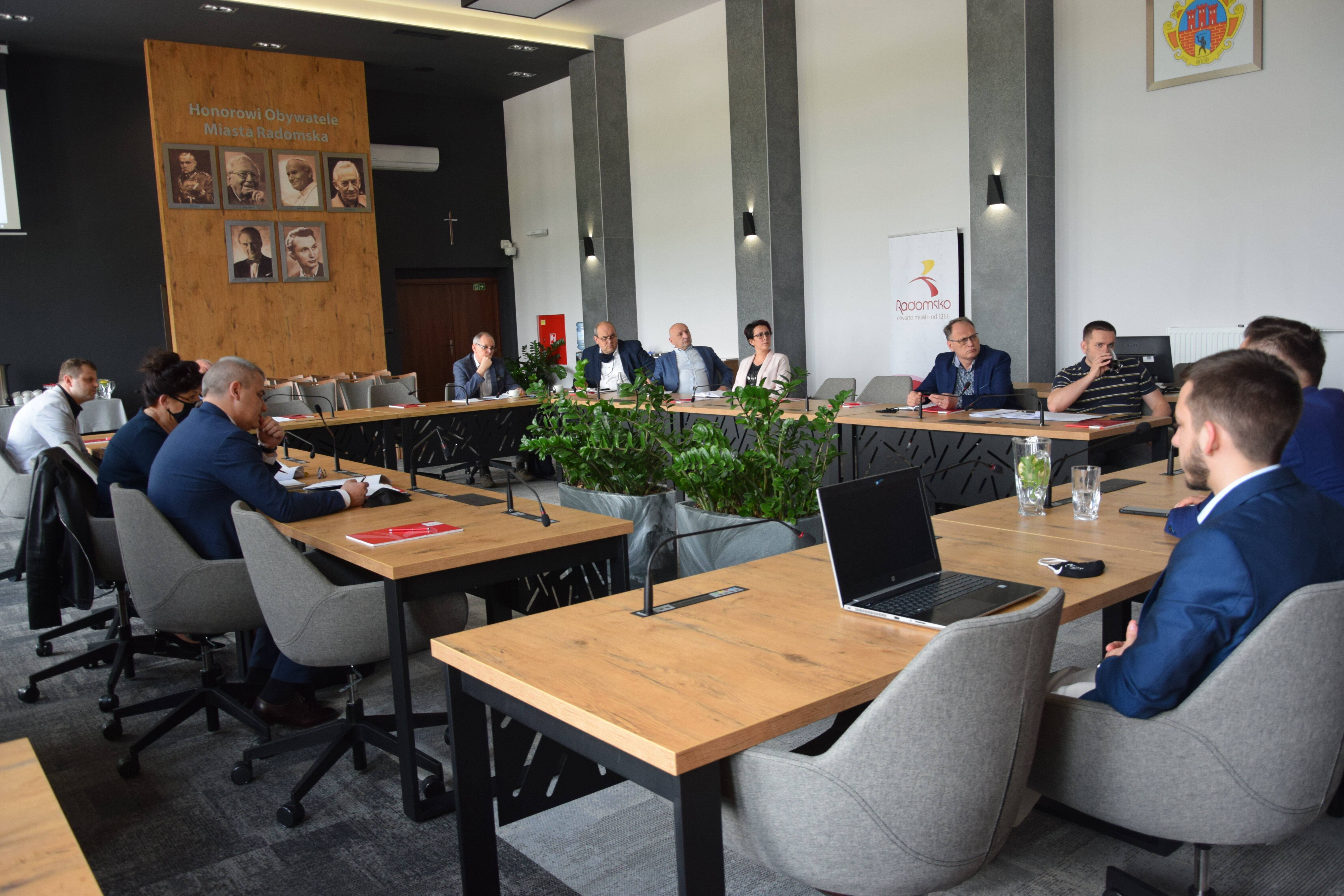 SIM Łódzkie na ostatniej prostej