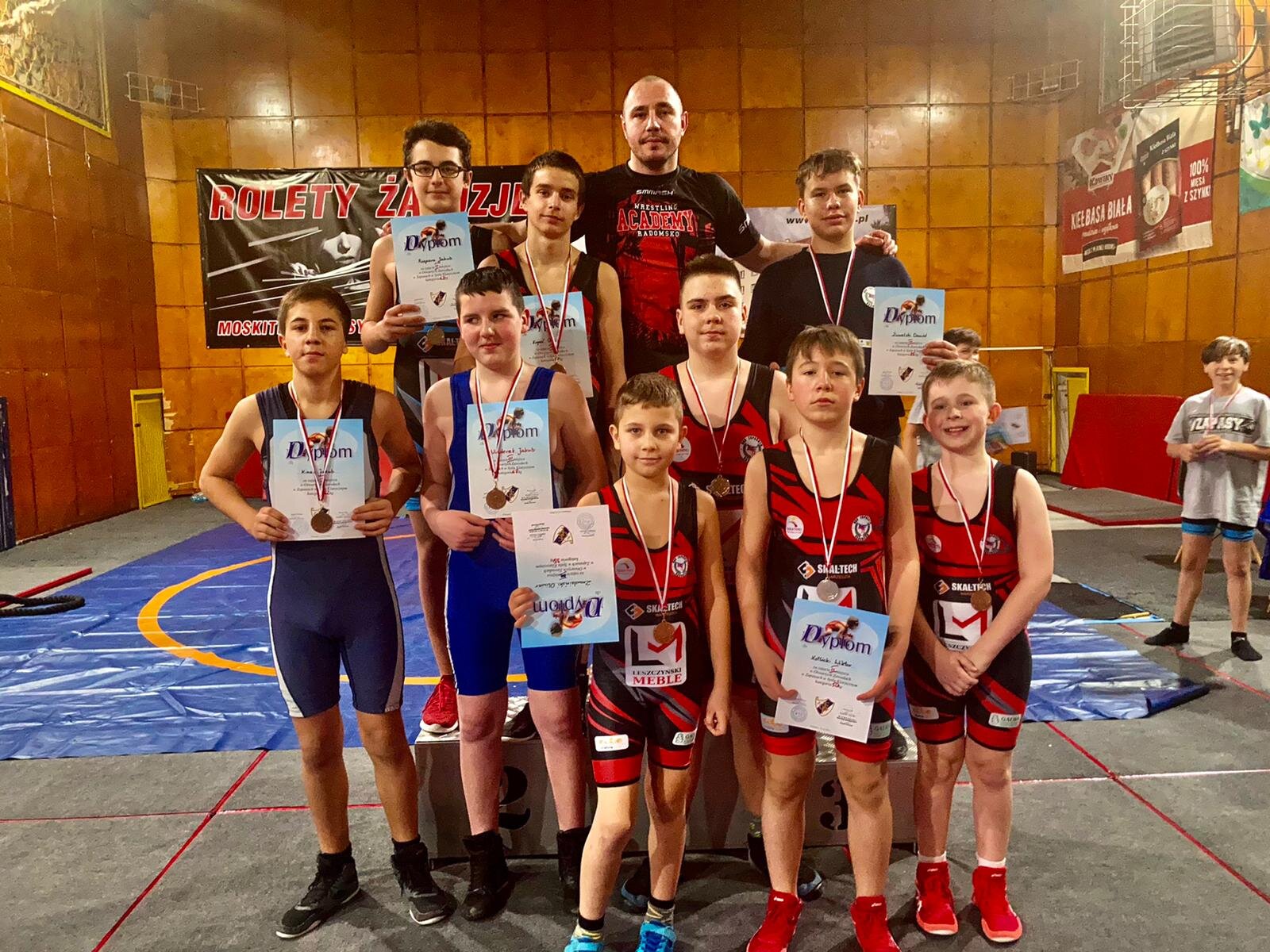 „Zapaśnik” na podium