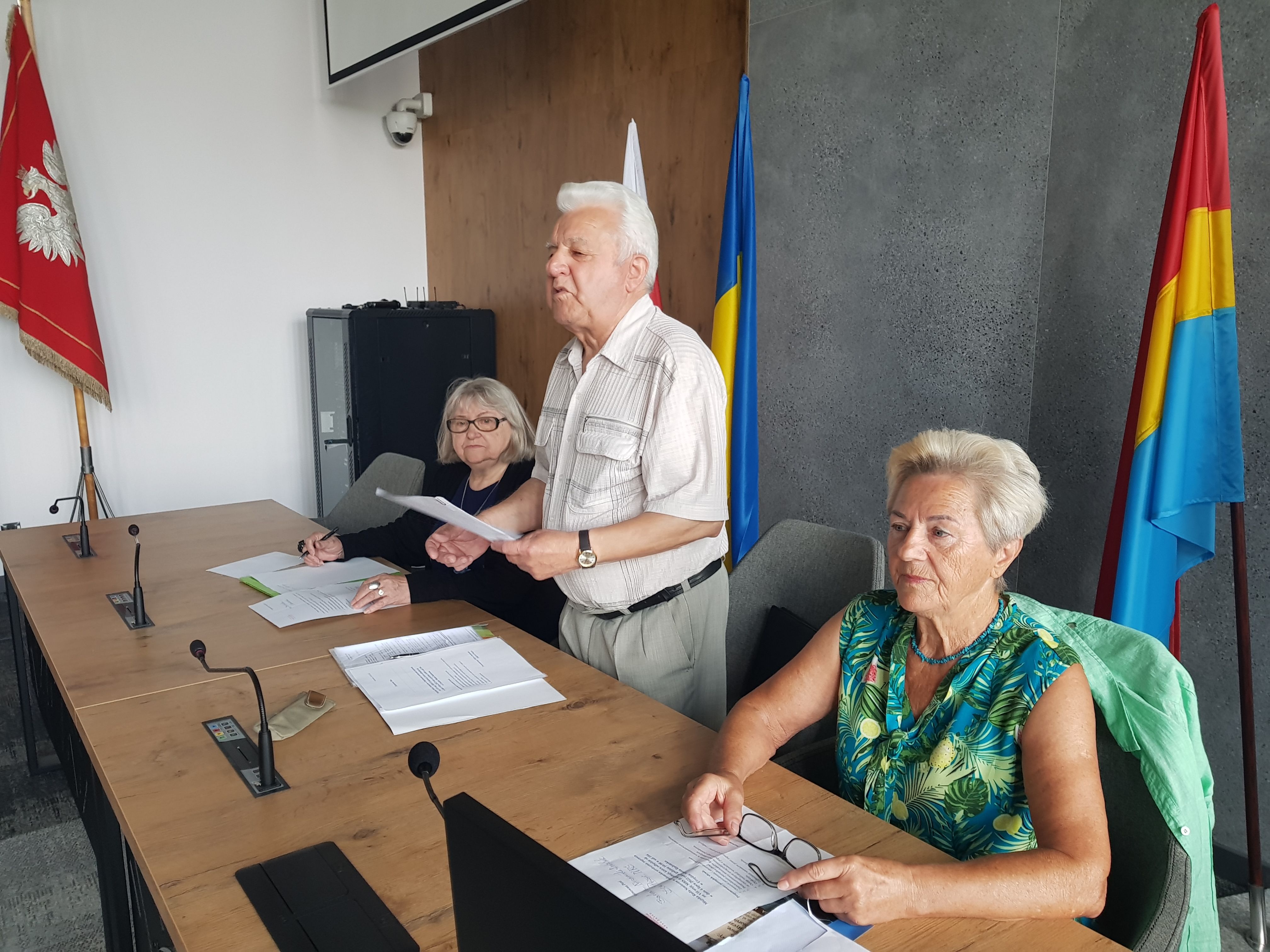 O bezpieczeństwie podczas Sesji Miejskiej Rady Seniorów