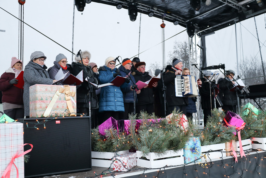 Jarmark Świąteczny z lokalnym akcentem