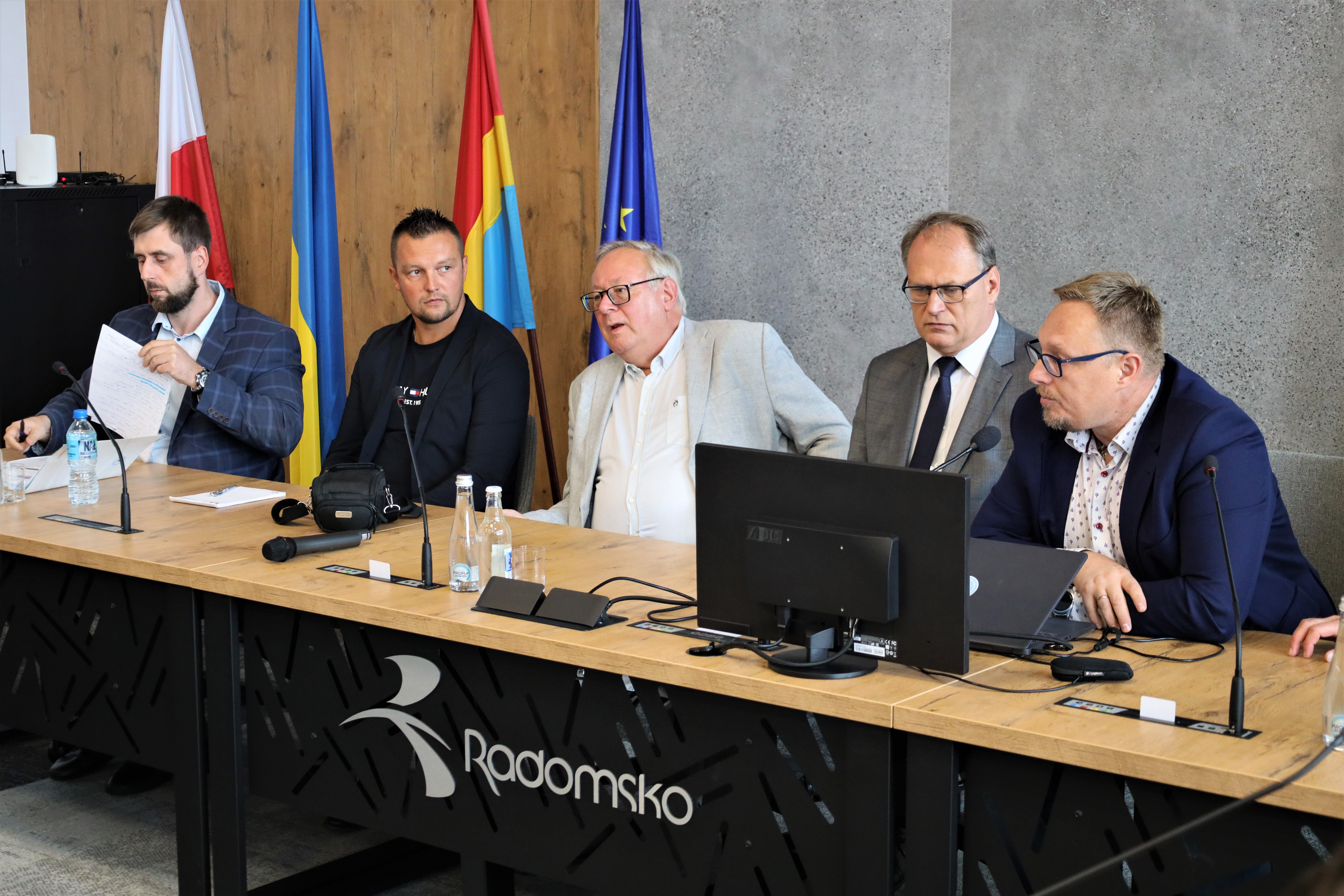 Spotkanie radnych z prof. Wielgosińskim 