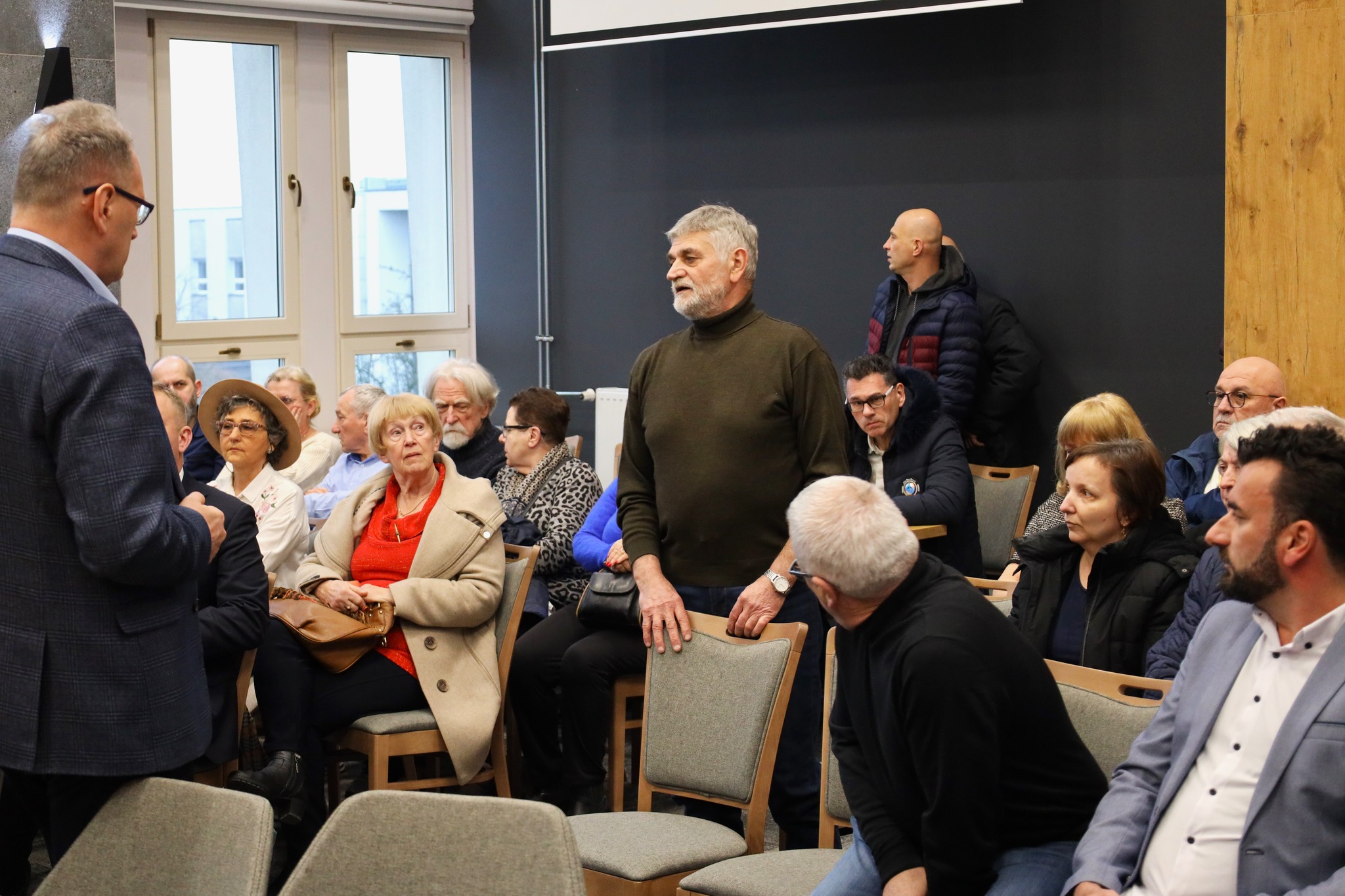 Spotkanie w sprawie miejskiej ciepłowni.