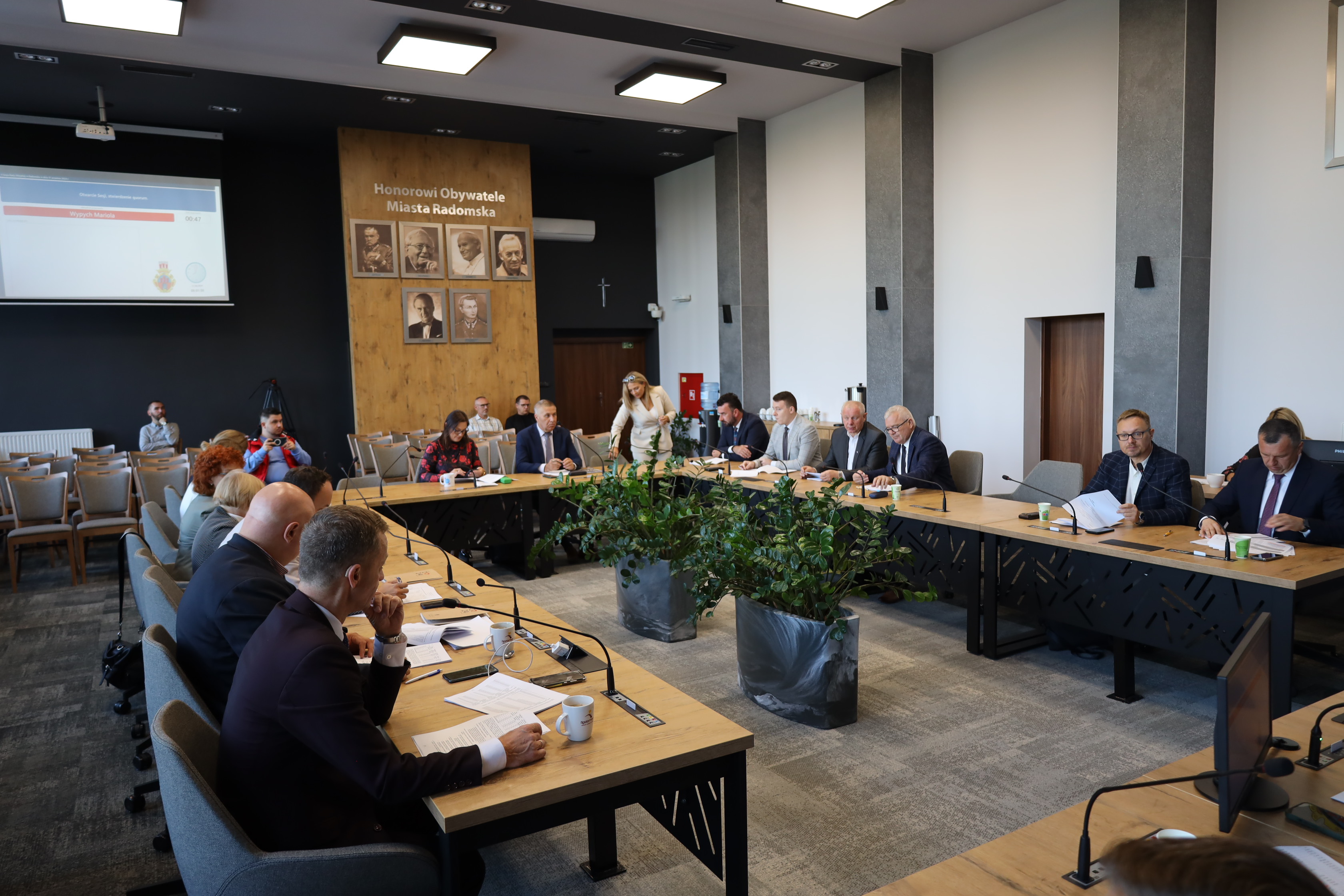 Sesja nadzwyczajna - radni przyjęli zmiany budżetowe