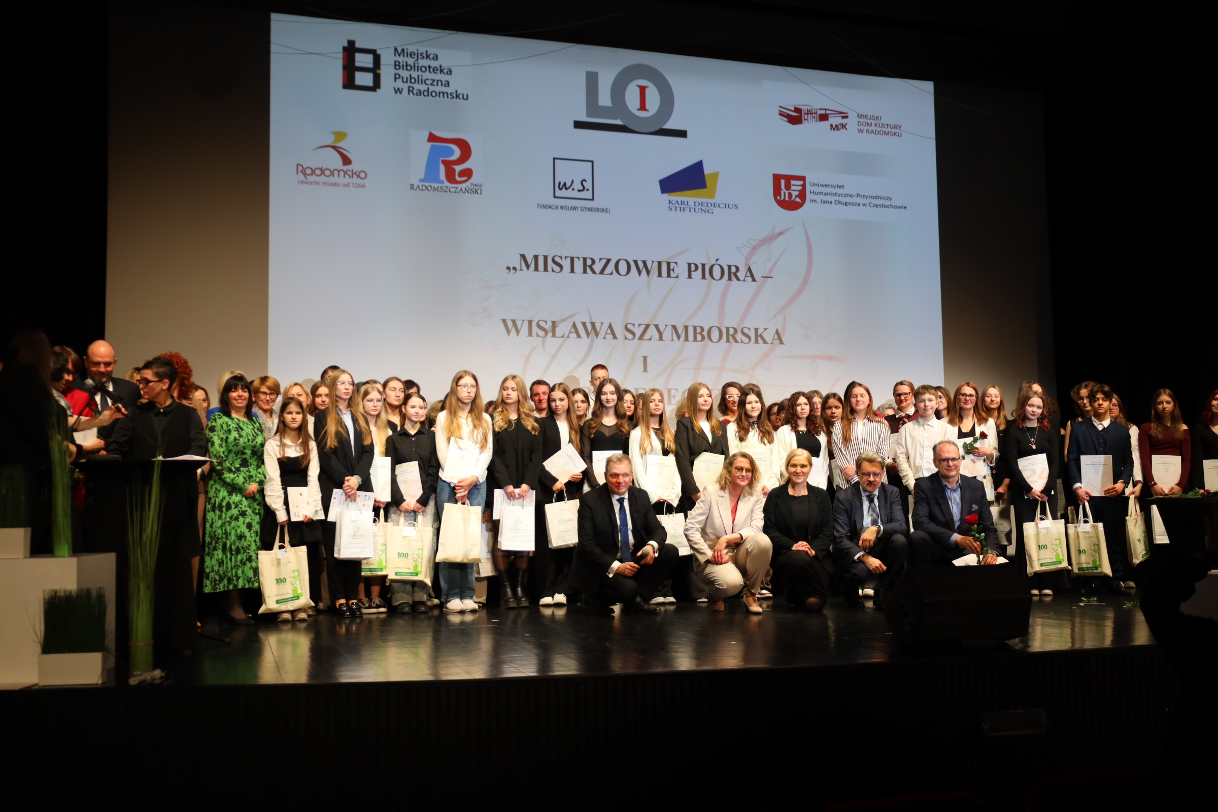 Uroczysta gala finałowa projektu „Mistrzowie Pióra – Wisława Szymborska i Karl Dedecius” w Miejskim Domu Kultury
