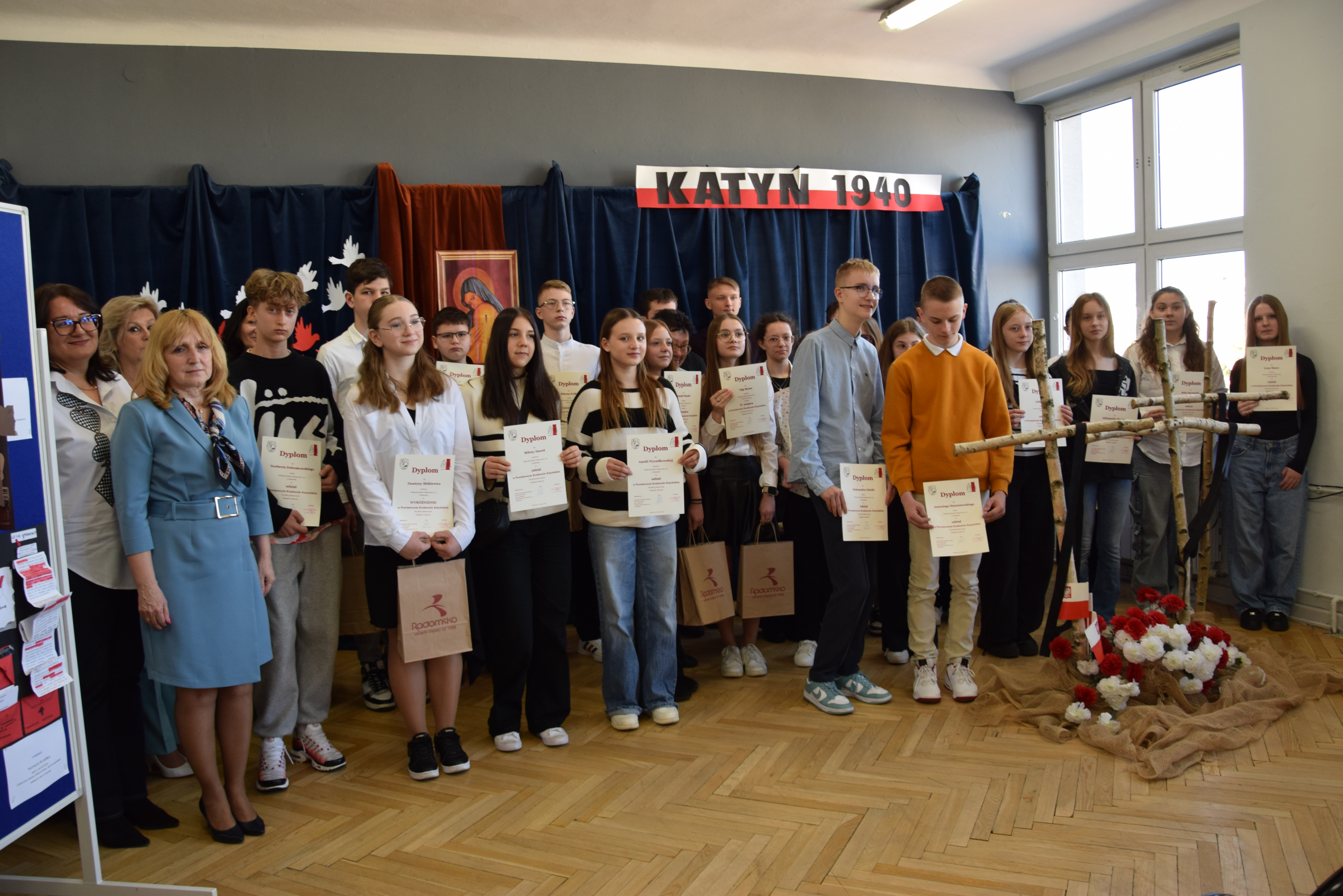 Rozstrzygnięcie XXI Powiatowego Konkursu Katyńskiego w PSP nr 4