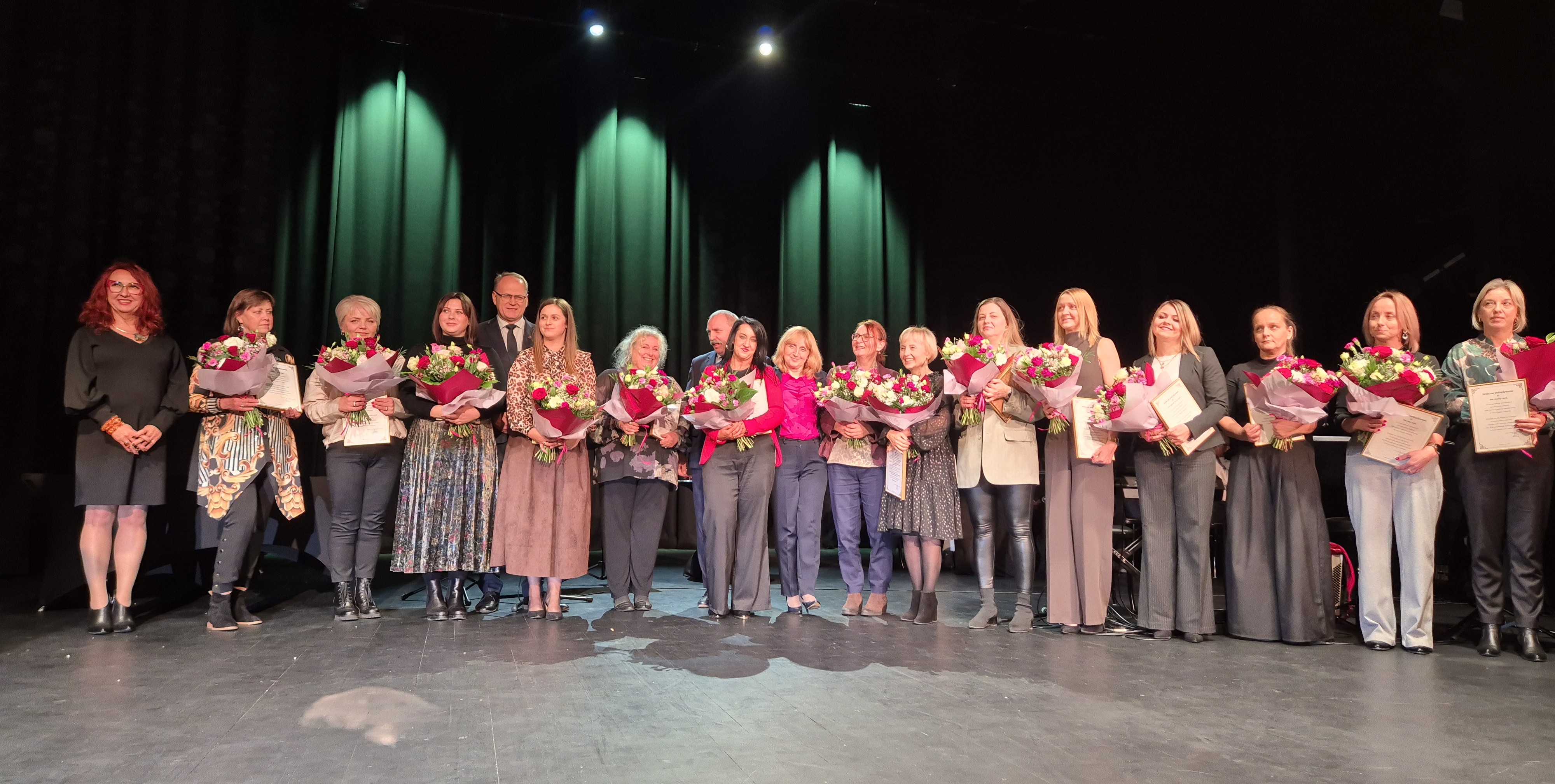 Obchody Dnia Pracownika Socjalnego w Radomsku – uroczystość pełna wdzięczności i symbolicznych podsumowań