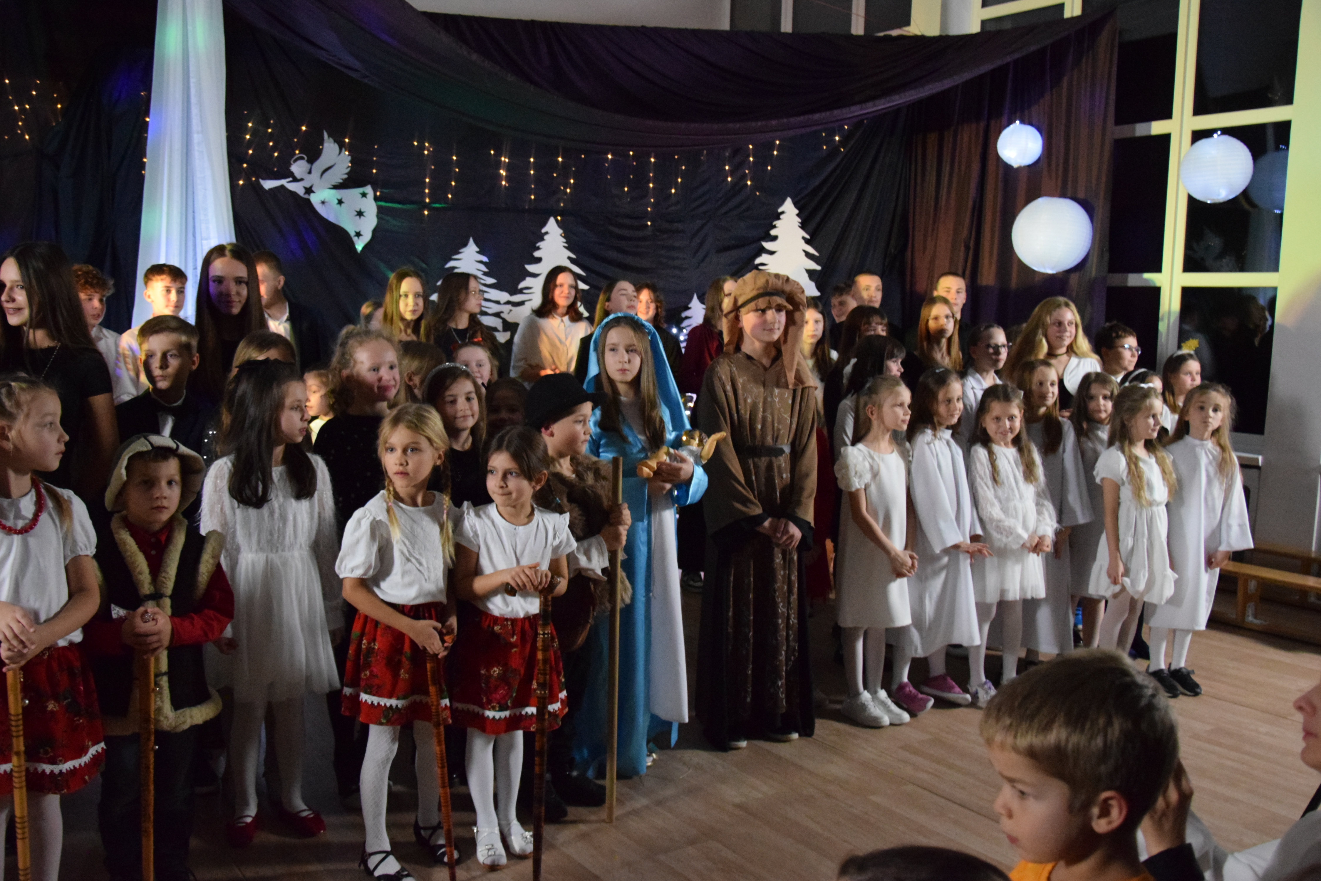 „Przekażmy sobie Znak Pokoju” – wieczór poetycko-kolędowy w PSP nr 5