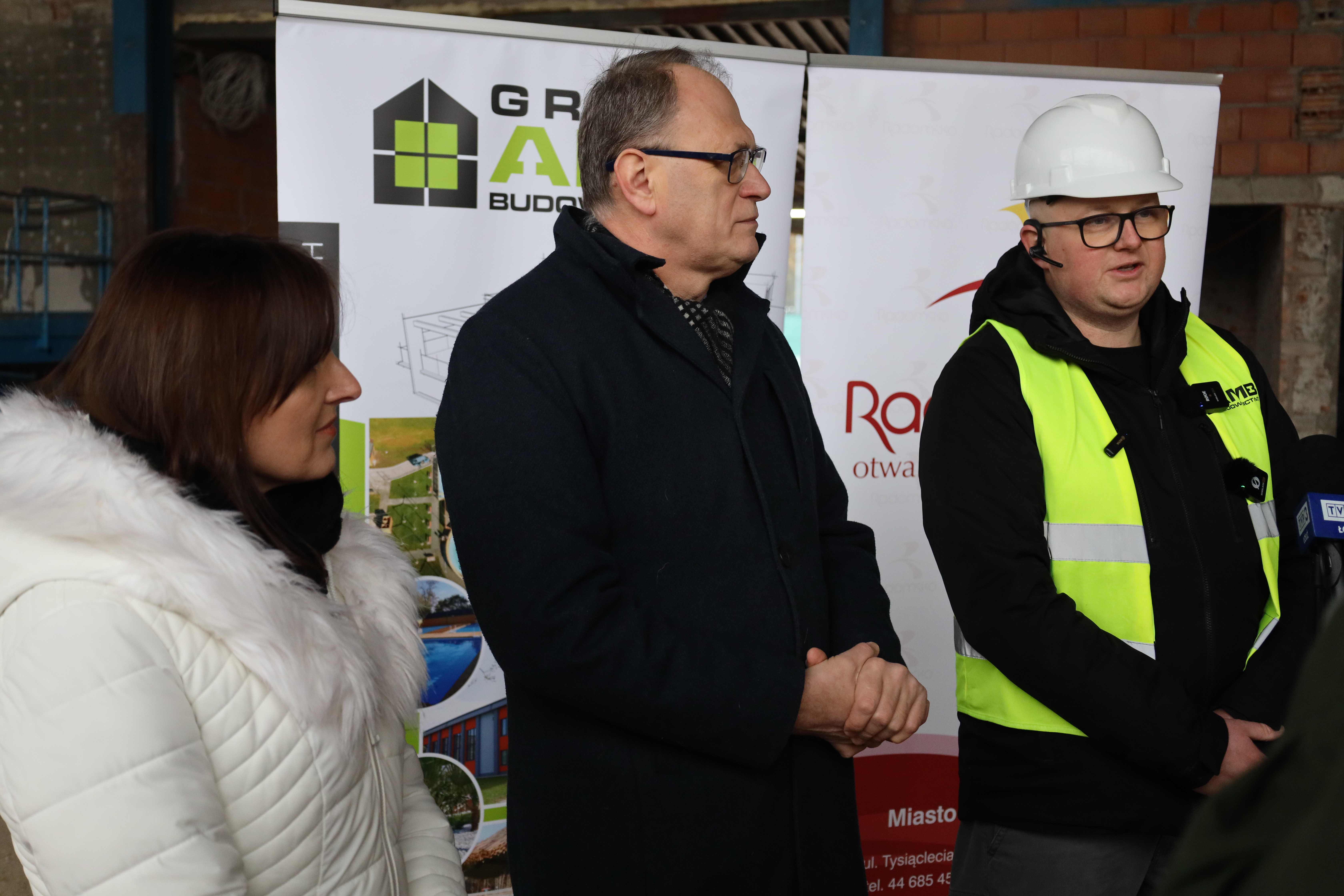 Z basenu w nowoczesną arenę sportu - trwa przebudowa starej pływalni przy ul. Leszka Czarnego